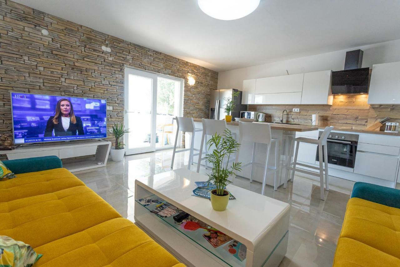 Villa Decima Milna  Bagian luar foto