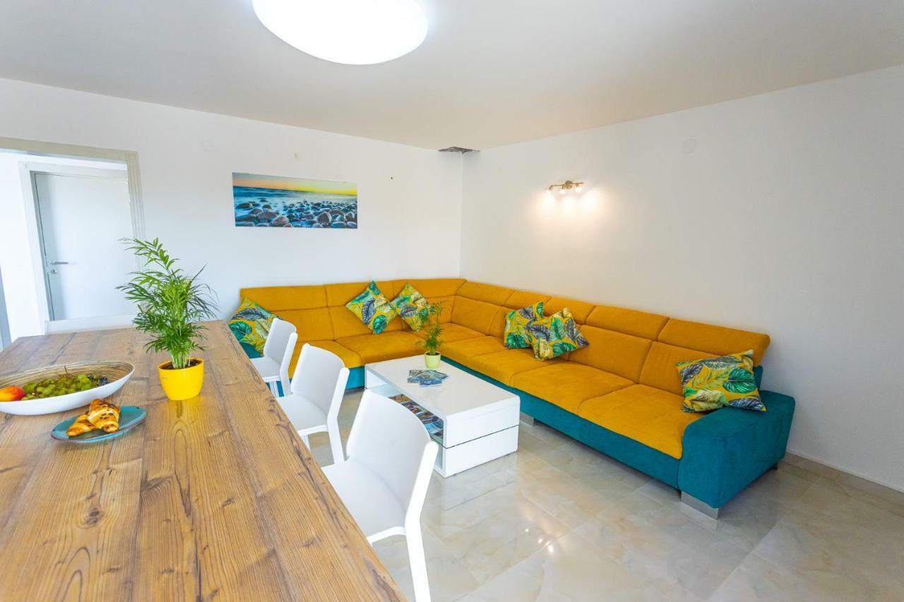 Villa Decima Milna  Bagian luar foto